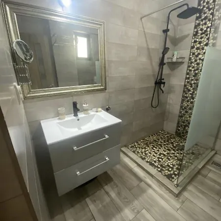 Appartement Andy Mamaia Nord 30 M De Plaja